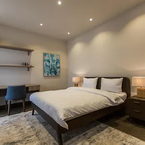 https://luxury-downtown-apartments.aboutbakuhotels.com