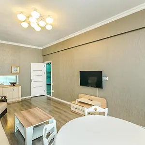 https://m-estate011-2-room-targovu.aboutbakuhotels.com