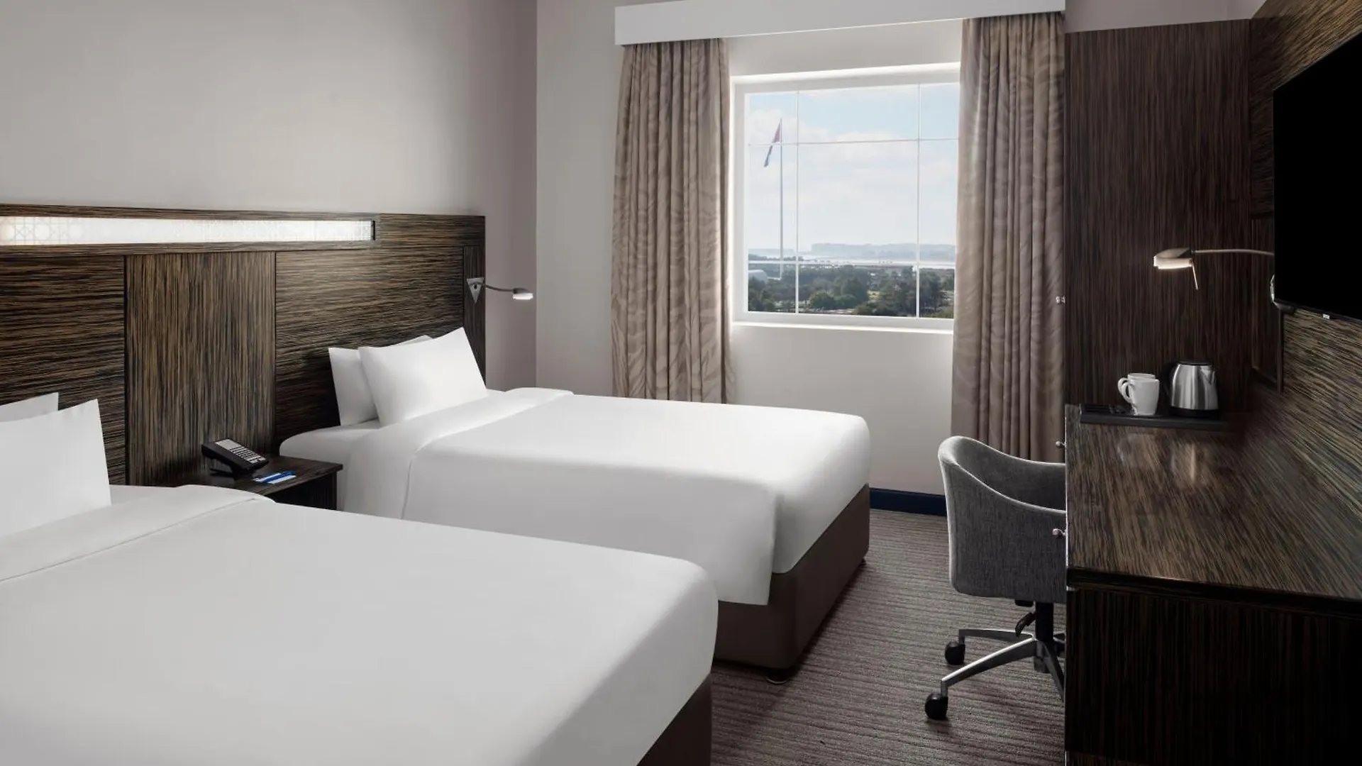 Hotel Holiday Inn Express Dubai, Jumeirah By Ihg