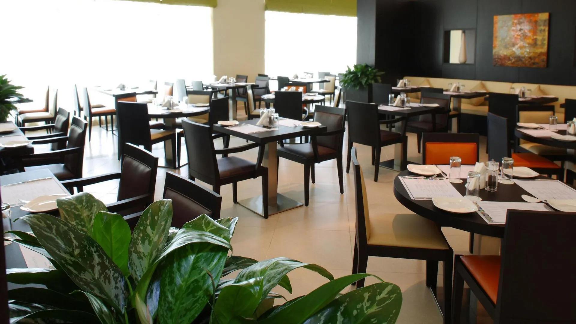 Hotel Holiday Inn Express Dubai, Jumeirah By Ihg