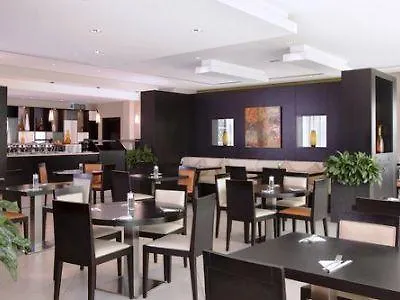 Holiday Inn Express Dubai, Jumeirah By Ihg Hotel Dubaj