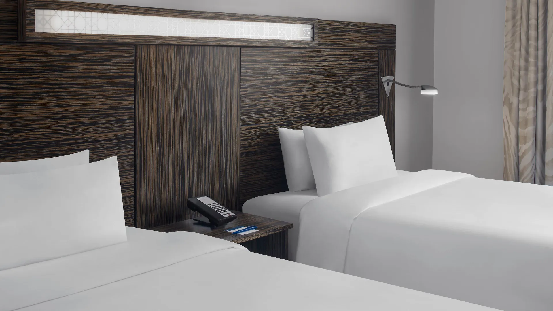 Holiday Inn Express Dubai, Jumeirah By Ihg Dubaj