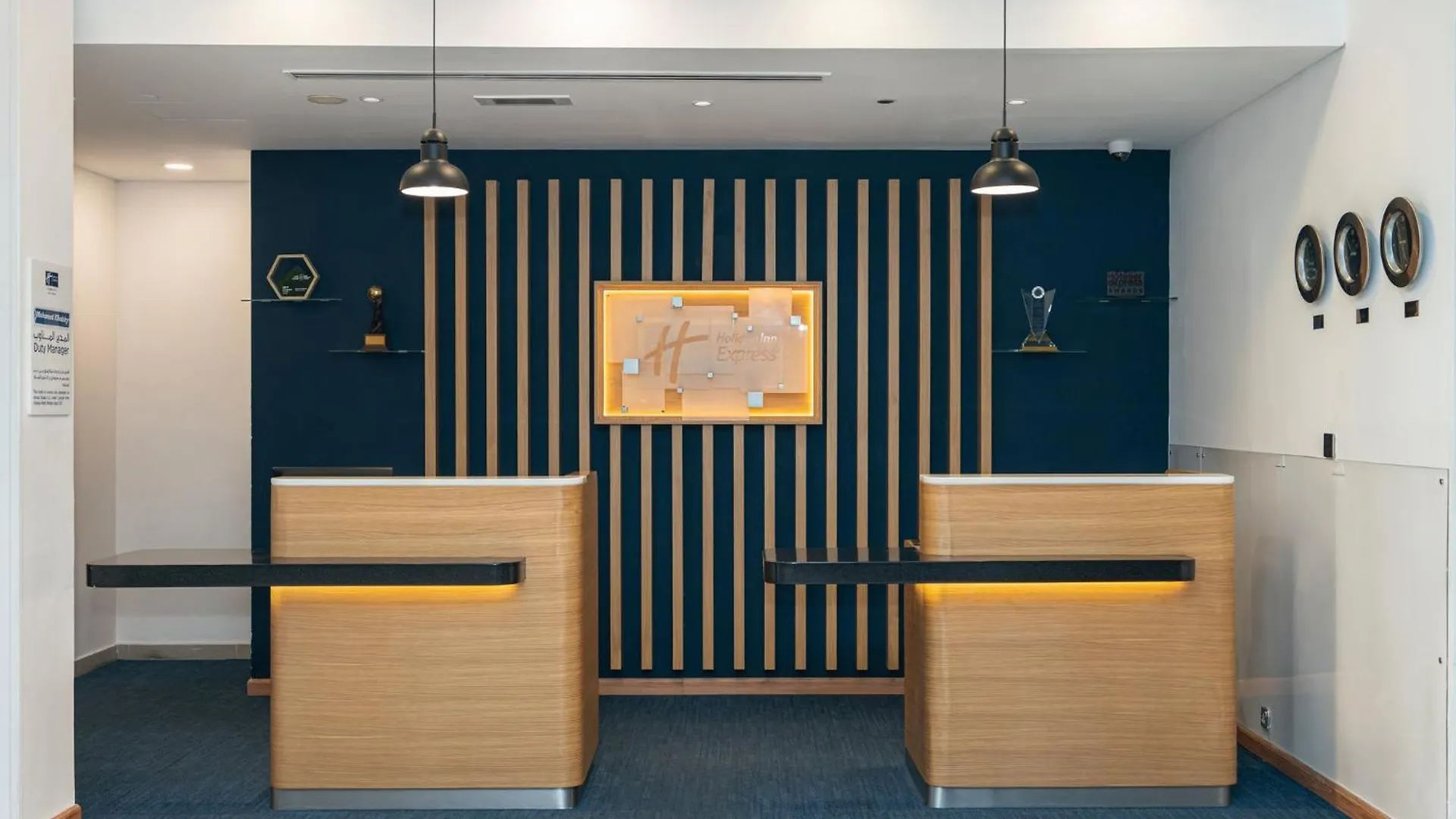 Hotel Holiday Inn Express Dubai, Jumeirah By Ihg